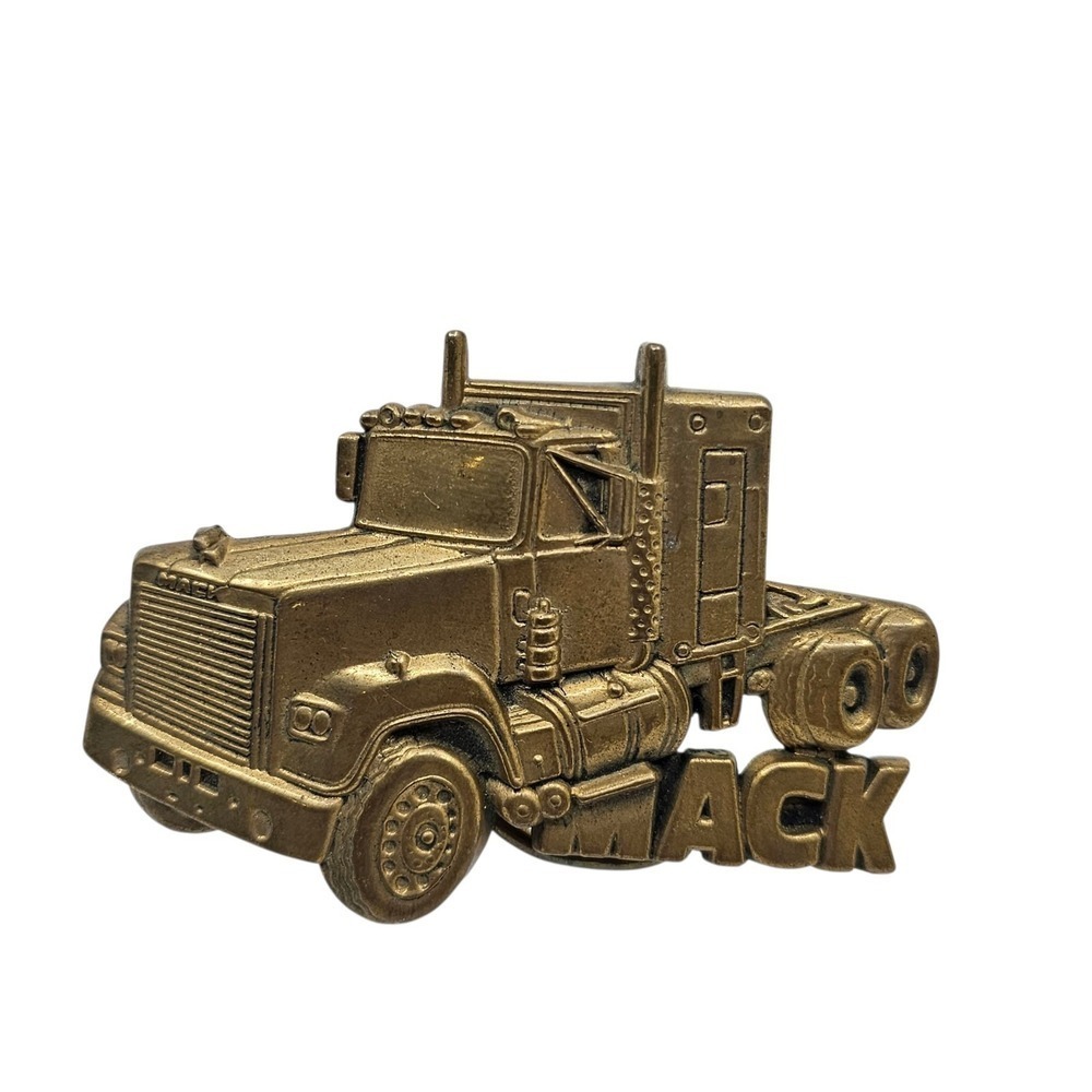 Solid Brass Mack Truck Semi Trucker Tractor Trailer 1980 Vintage Belt Buckle
